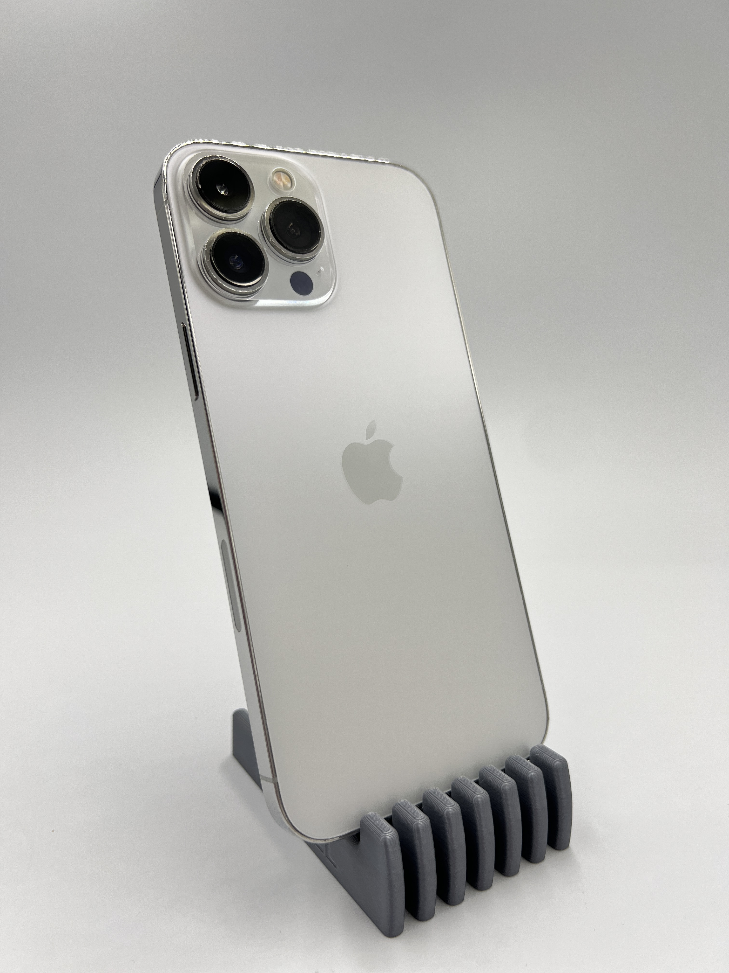 Apple iPhone 13 Pro Max 128GB Silver Neverlock