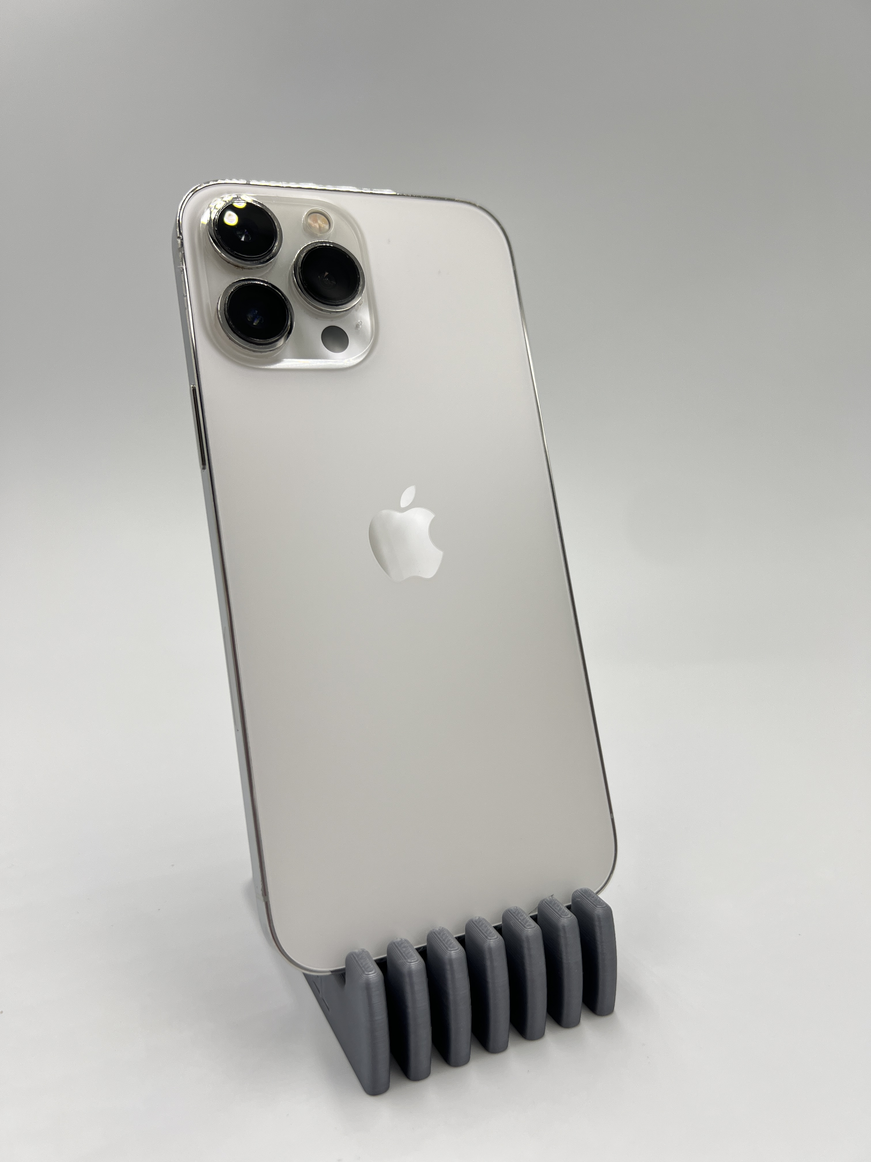Apple iPhone 13 Pro Max 128GB Silver Neverlock