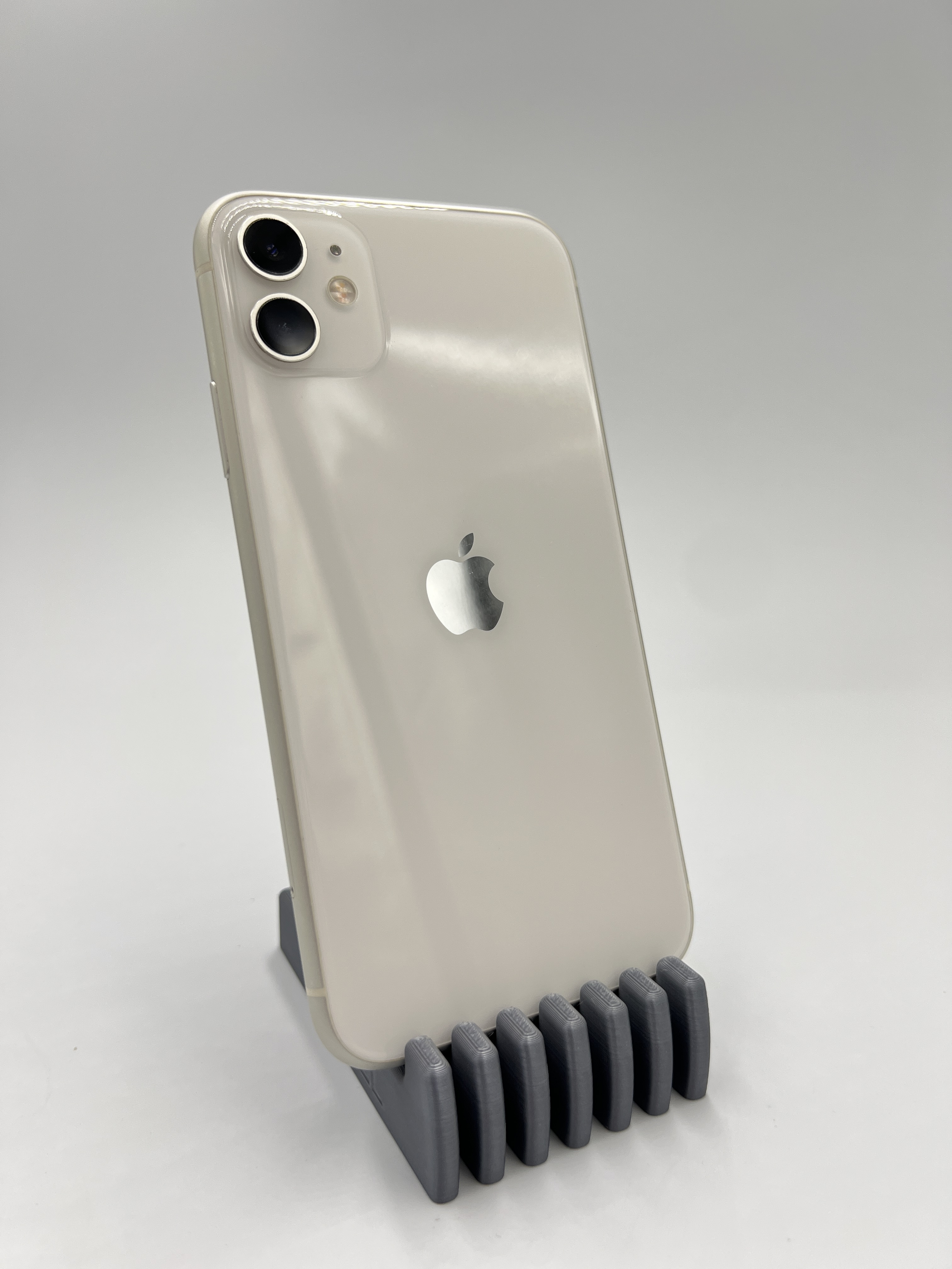 Apple iPhone 11 64GB White Neverlock